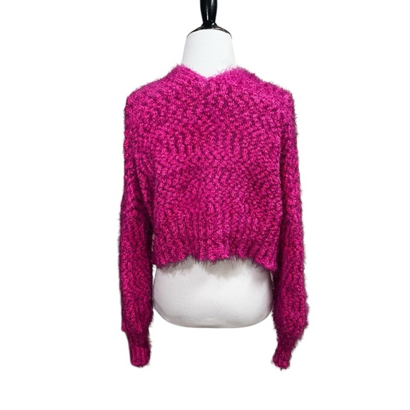 Urban Outfitters Women's S Small Knit Cardigan Cropped Boucle Eyelash Yarn Pink - Picture 6 of 8